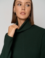 Green knit midi dress with long sleeves