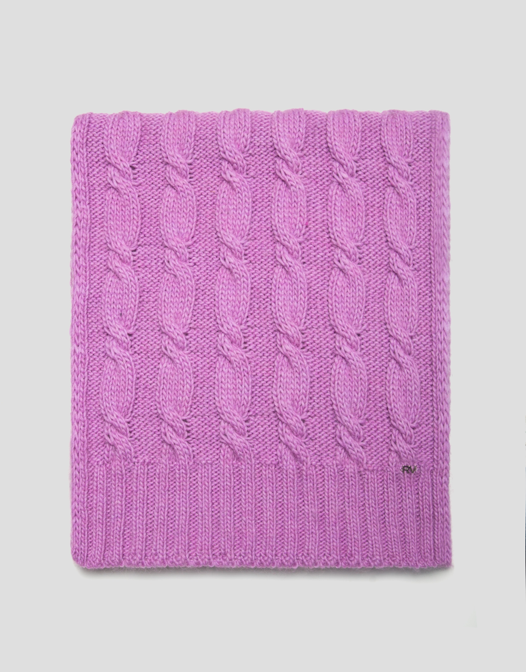 Pink wool and alpaca scarf with braiding