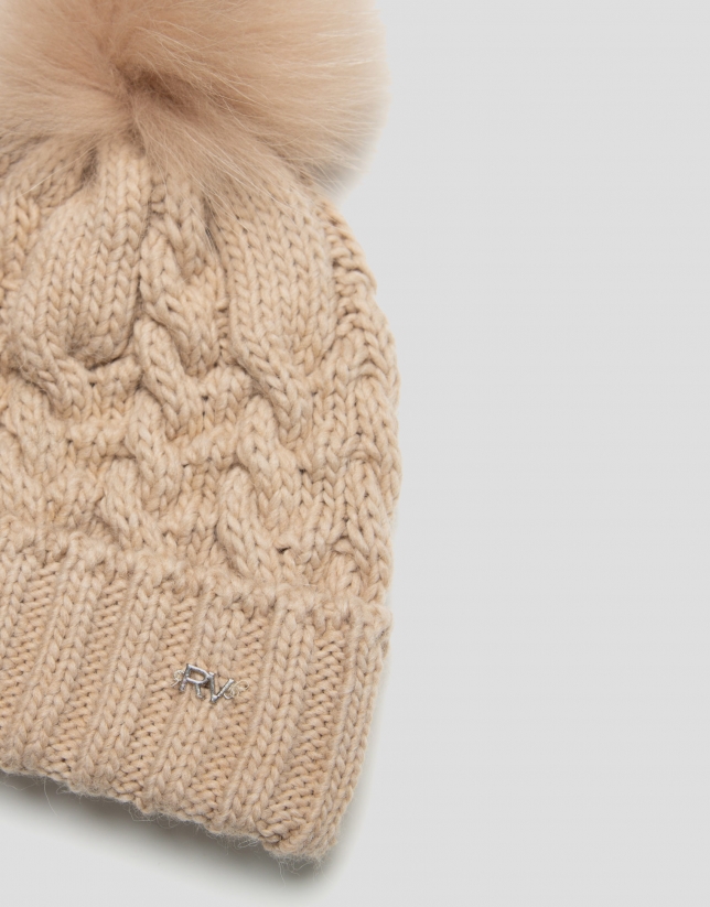 Beige wool and alpaca cable-stitched cap