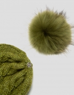 Gorro lana y alpaca verde con trenzado