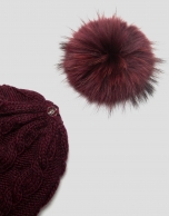 Gorro lana y alpaca burdeos con trenzado