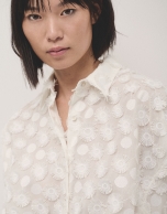 White oversize fil coupé blouse with circle design