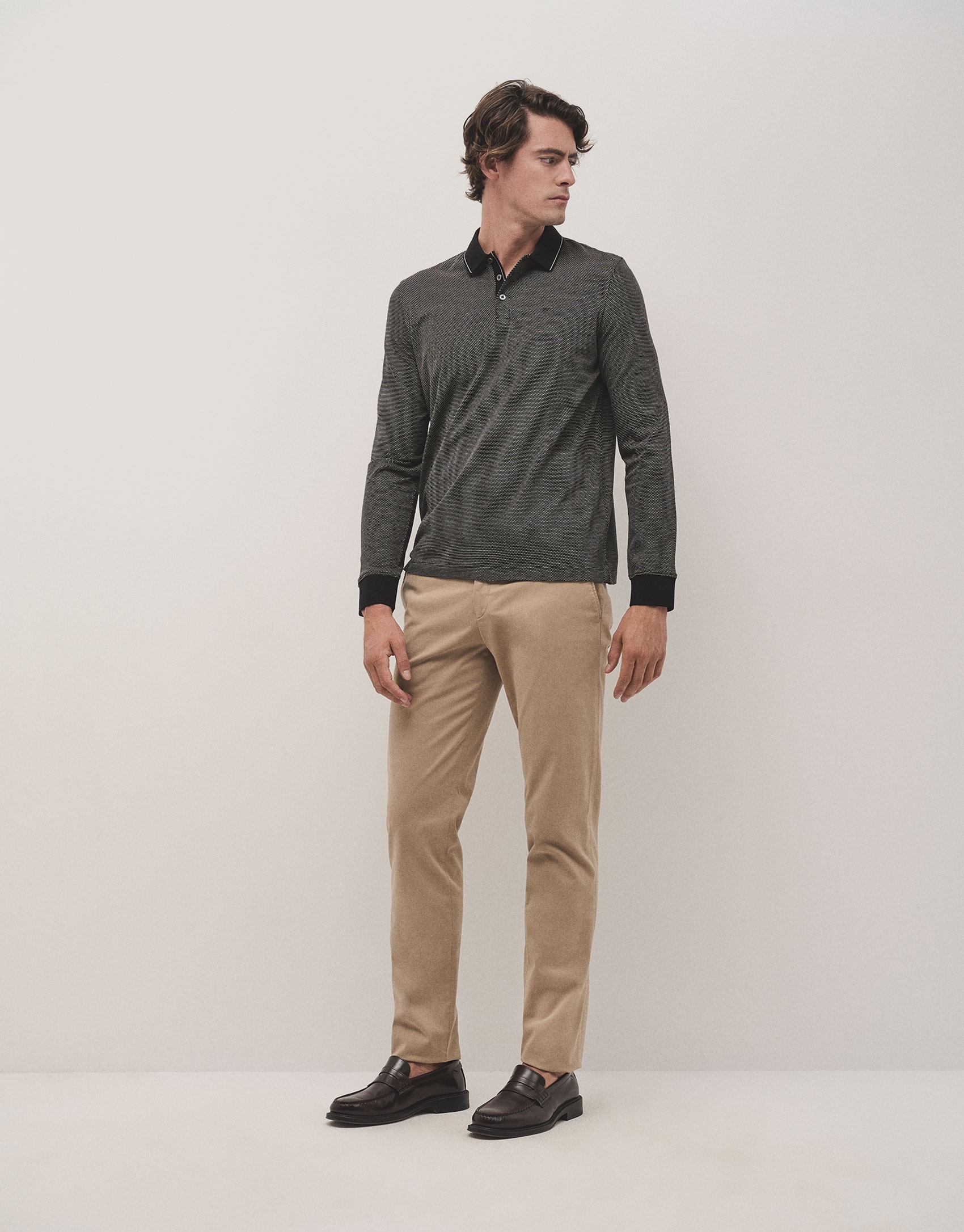 Pantalón chino regular algodón camel