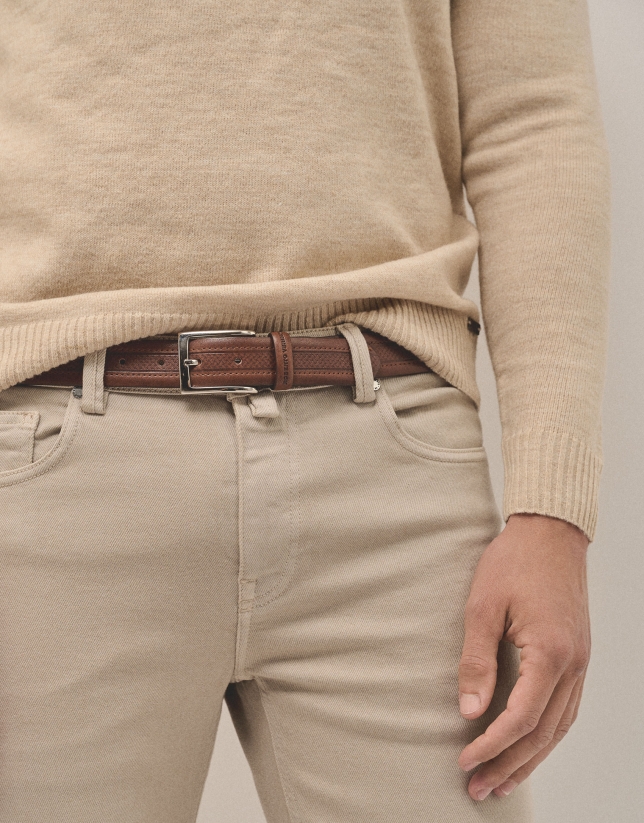 Hazel leather belt with embossed center