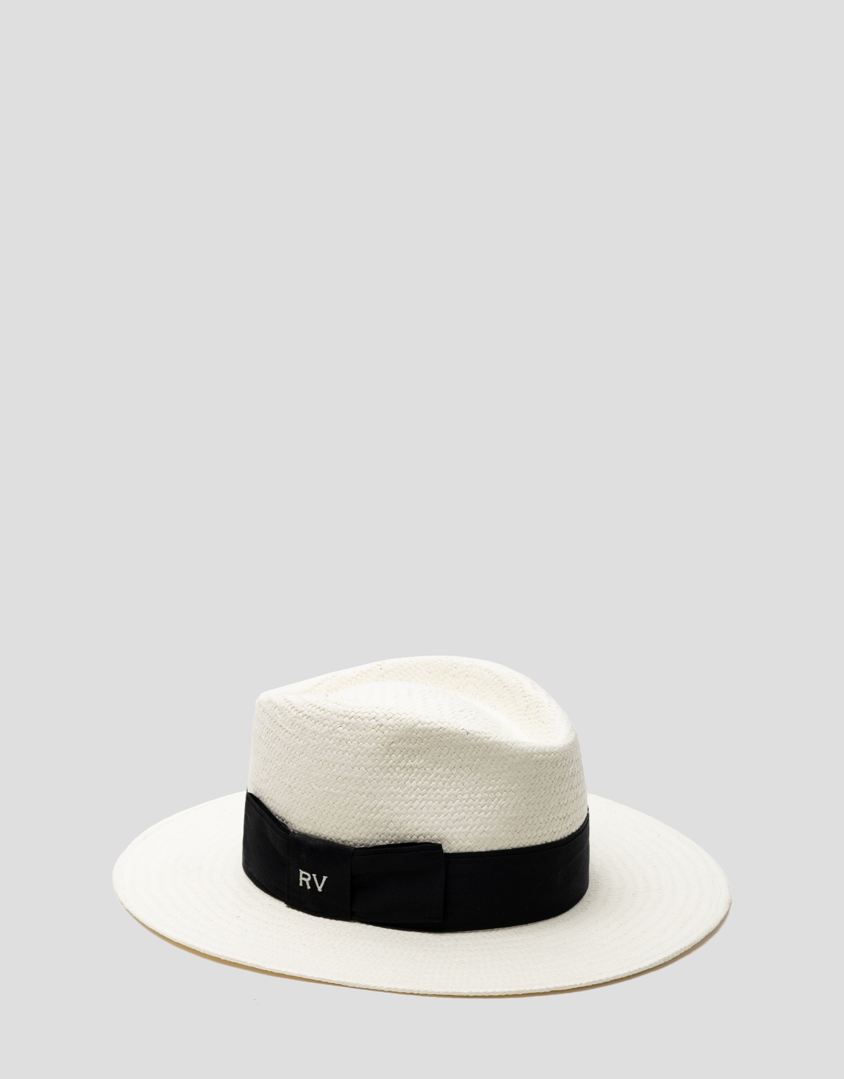 Beige vegetal fiber hat with black ribbon