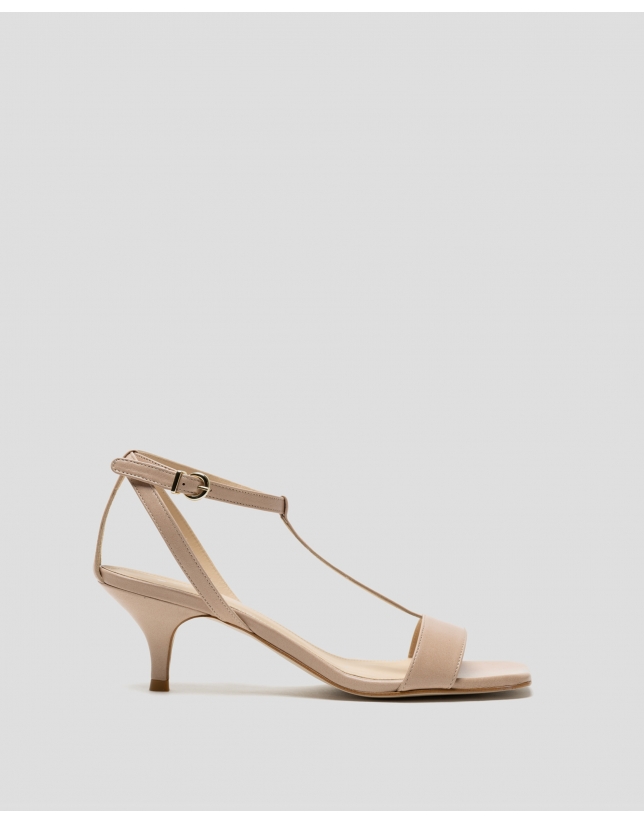 Open sandal with straps in beige leather