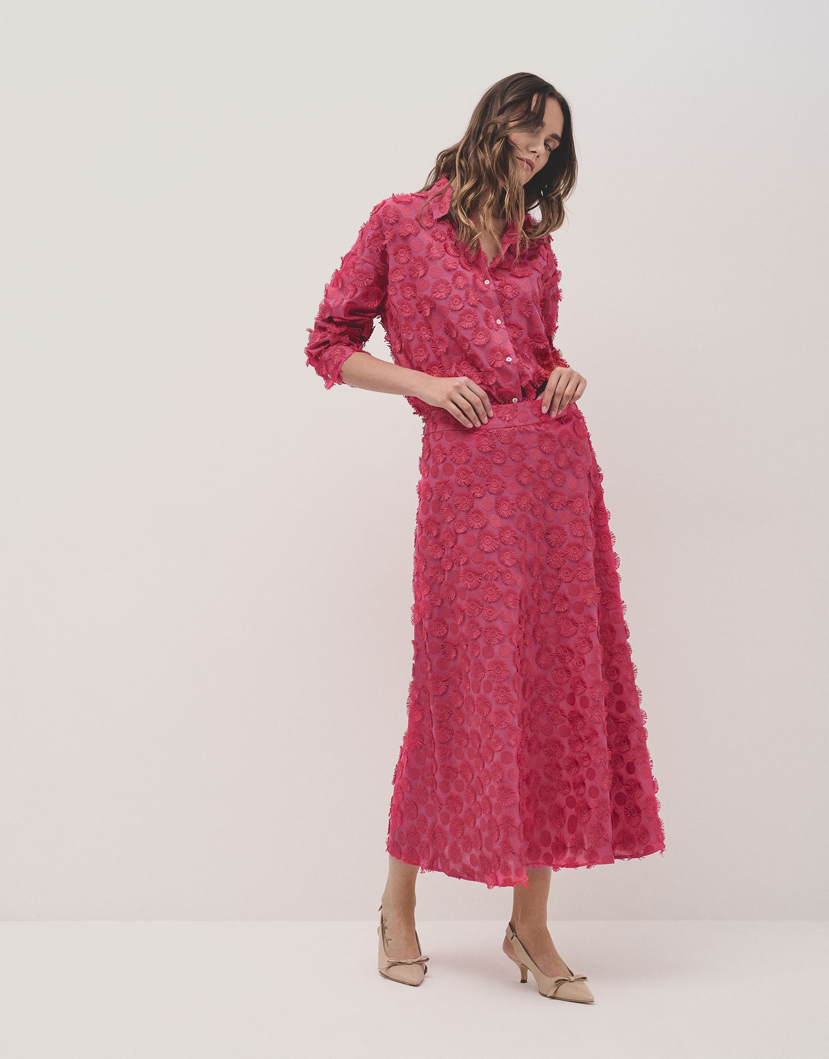 Raspberry midi fill coupé skirt with circle design