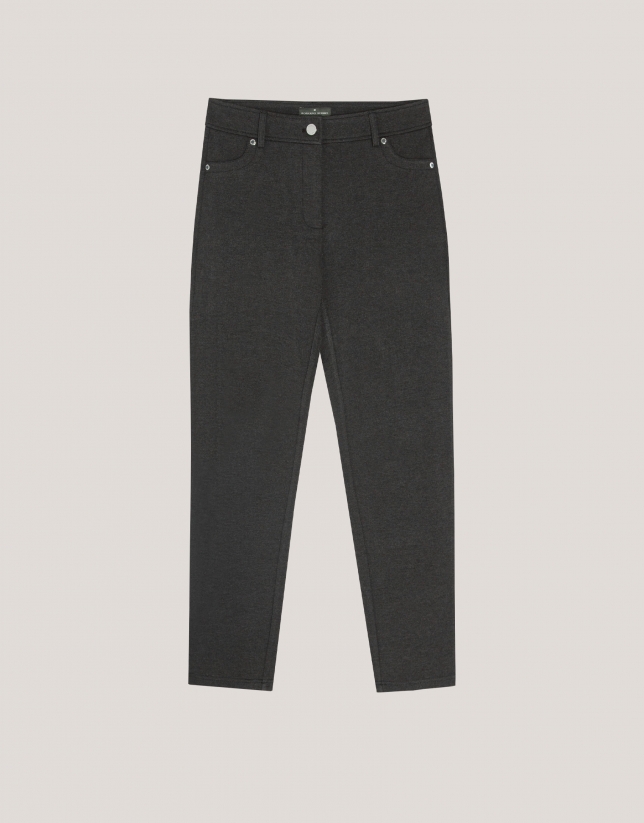 Pantalón slim elástico punto cortado gris