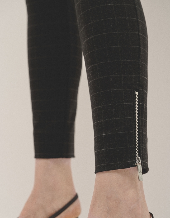 Grey elastic checked knit leggings 