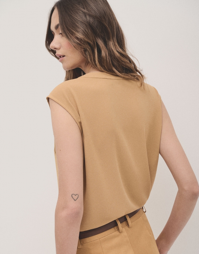 Mustard sleeveles blouse in light crepe