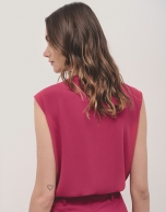 Raspberry sleeveles blouse in light crepe