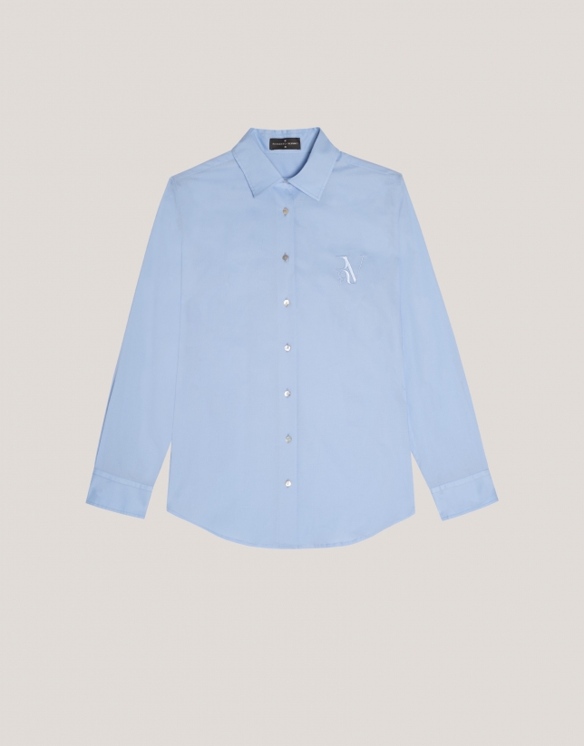 Blue men's shirt with RV logo enbroidery