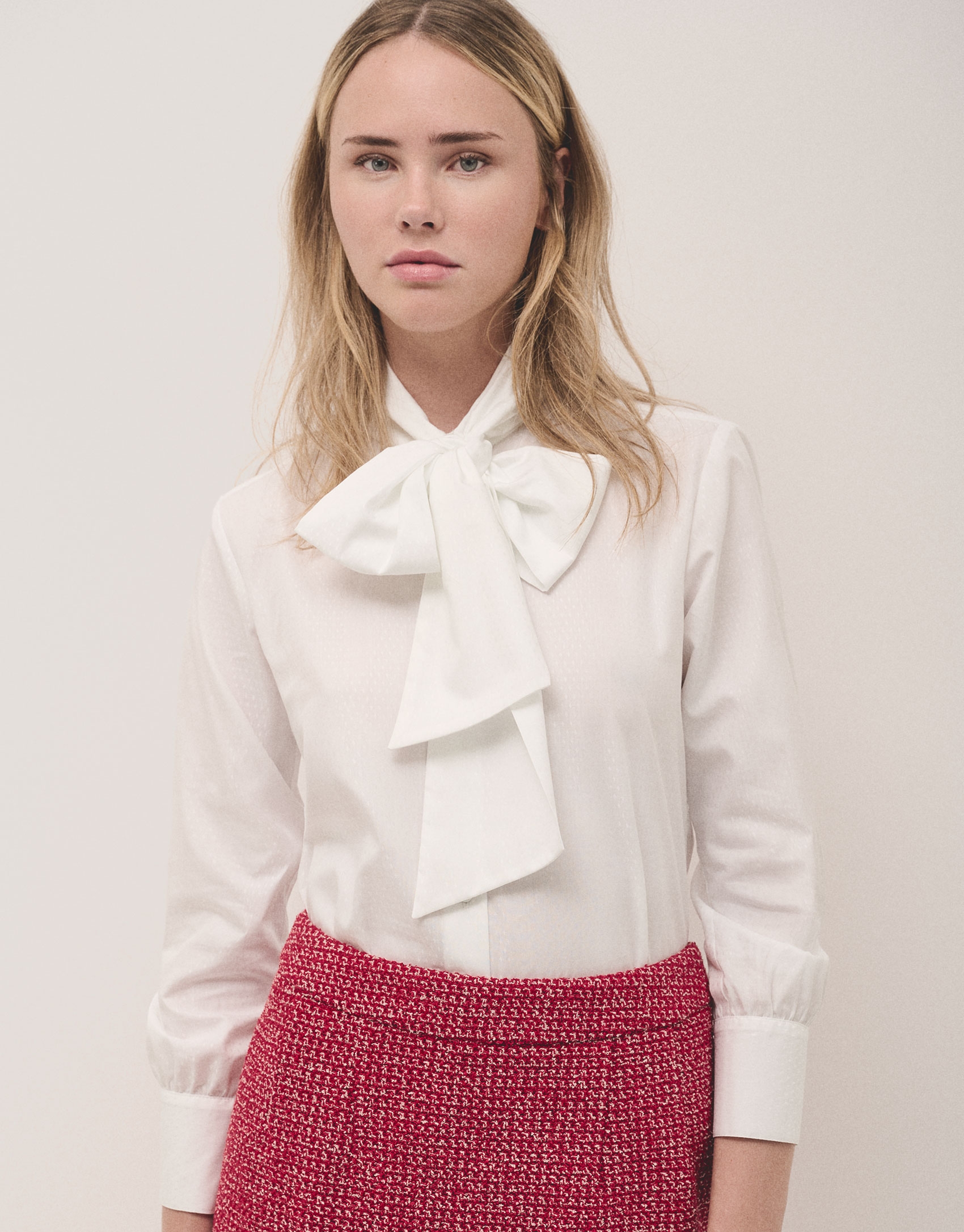 White cotton jacquard rhrombus shirt with bow