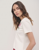 Of-white cotton top with embroidered raspberry flowers