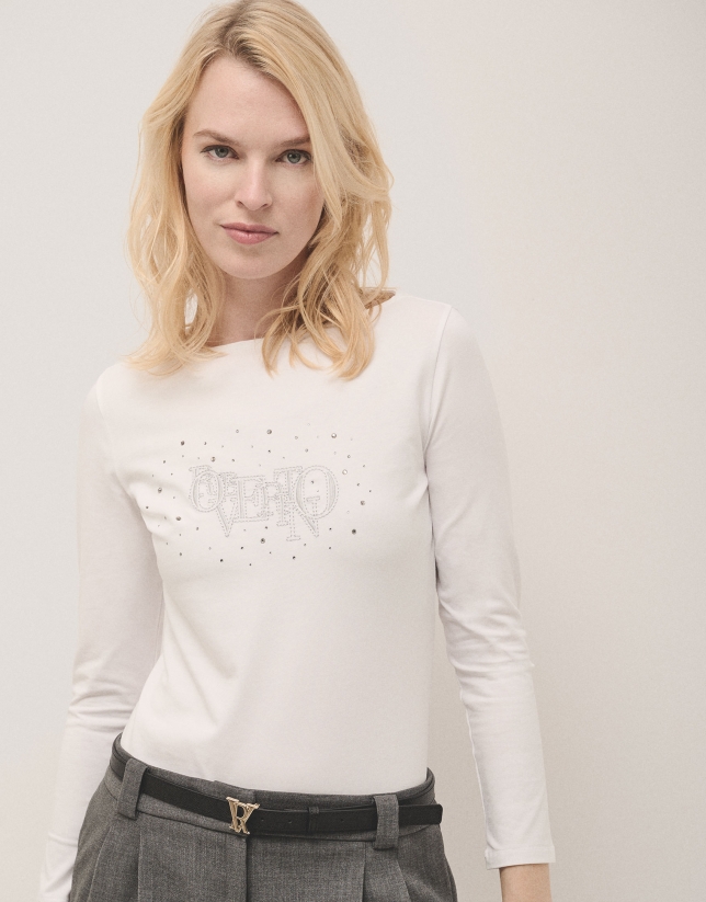 White cotton top with long sleeves and embroidered VERINO