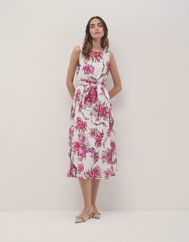 Vestido midi sin mangas en georgette estampado floral tonos frambuesa