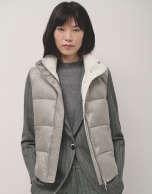 Grey quilted vest with ecru lining