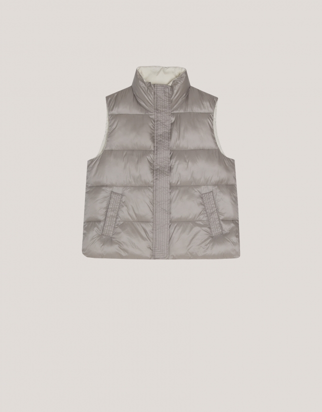 Grey quilted vest with ecru lining