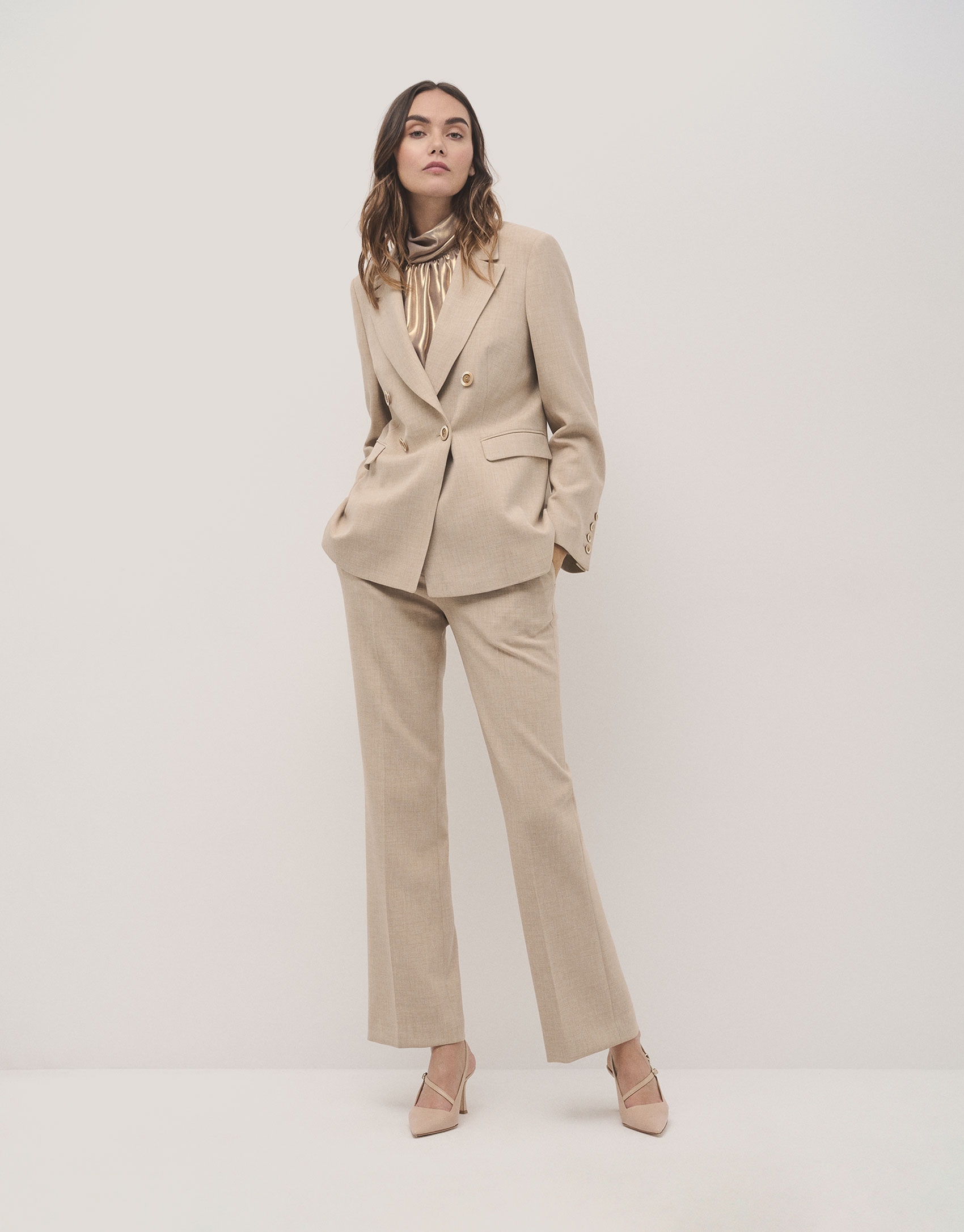 Beige double-breasted blazer in double crepe 