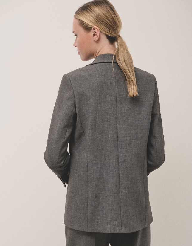 Grey crepe blazer with one button