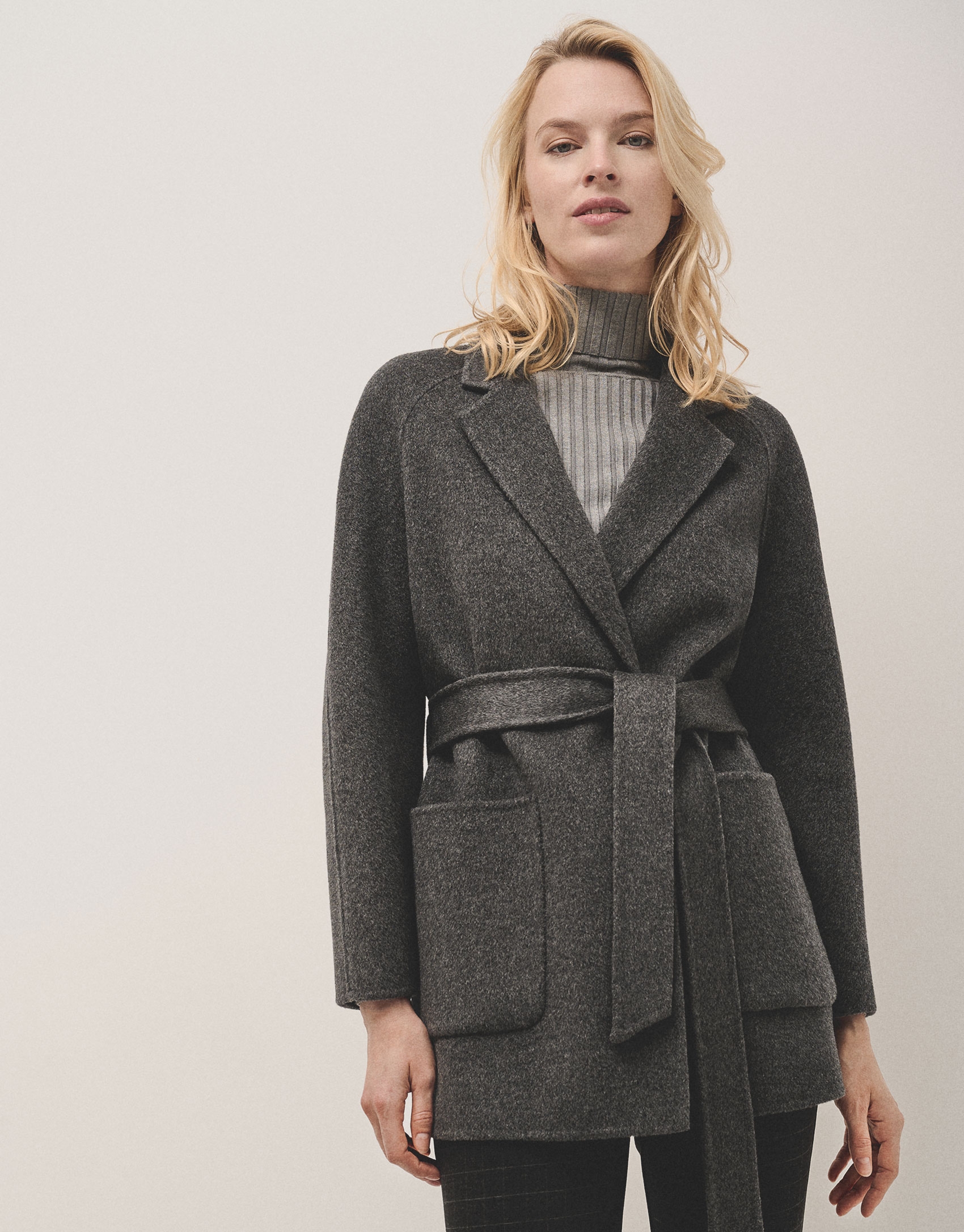 Short grey double-faced coat with belt