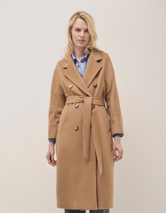 Long camel double-breasted cloth coat