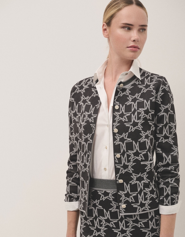 Chaqueta corta jacquard punto estrellas negro y gris