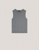 Gray cable-stitched knit woollen top