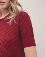 Red short sleeve cable-stiched knit woollen T-shirt 