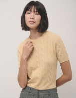 Yellow short sleeves T-shirt in woollen cable-stiched and stripes knit.