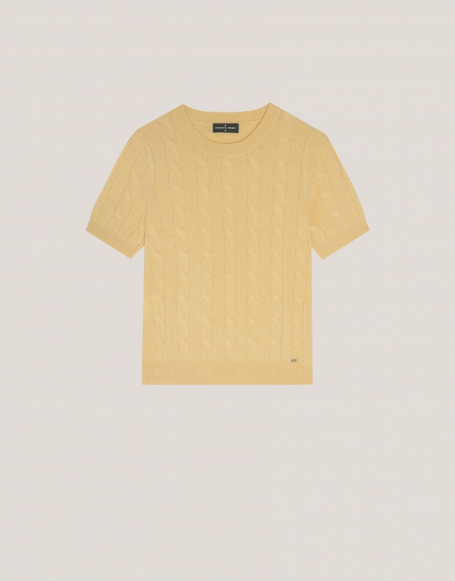 Yellow short sleeves T-shirt in woollen cable-stiched and stripes knit.