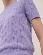 Lilac short sleeves T-shirt in woollen cable-stiched and stripes knit.