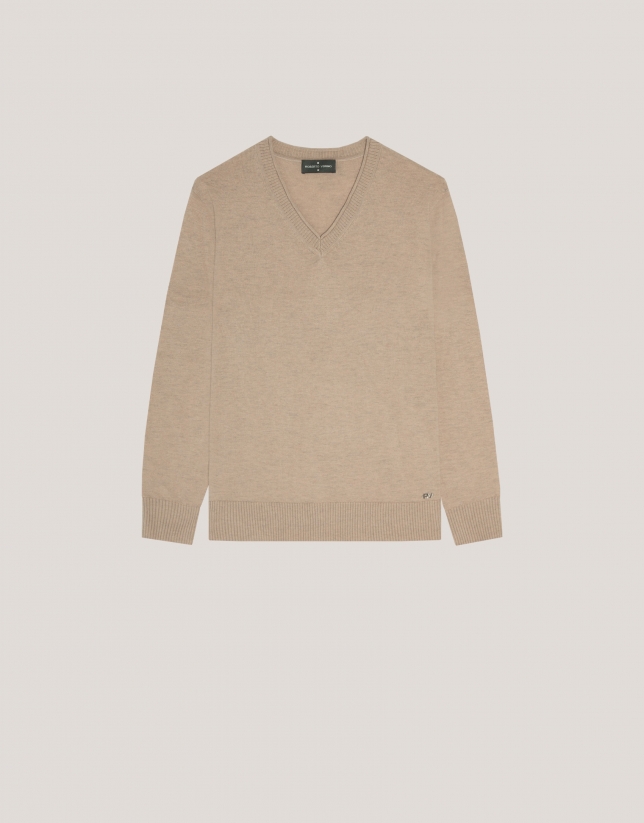 Camel V-neckline jumper in wool and silk