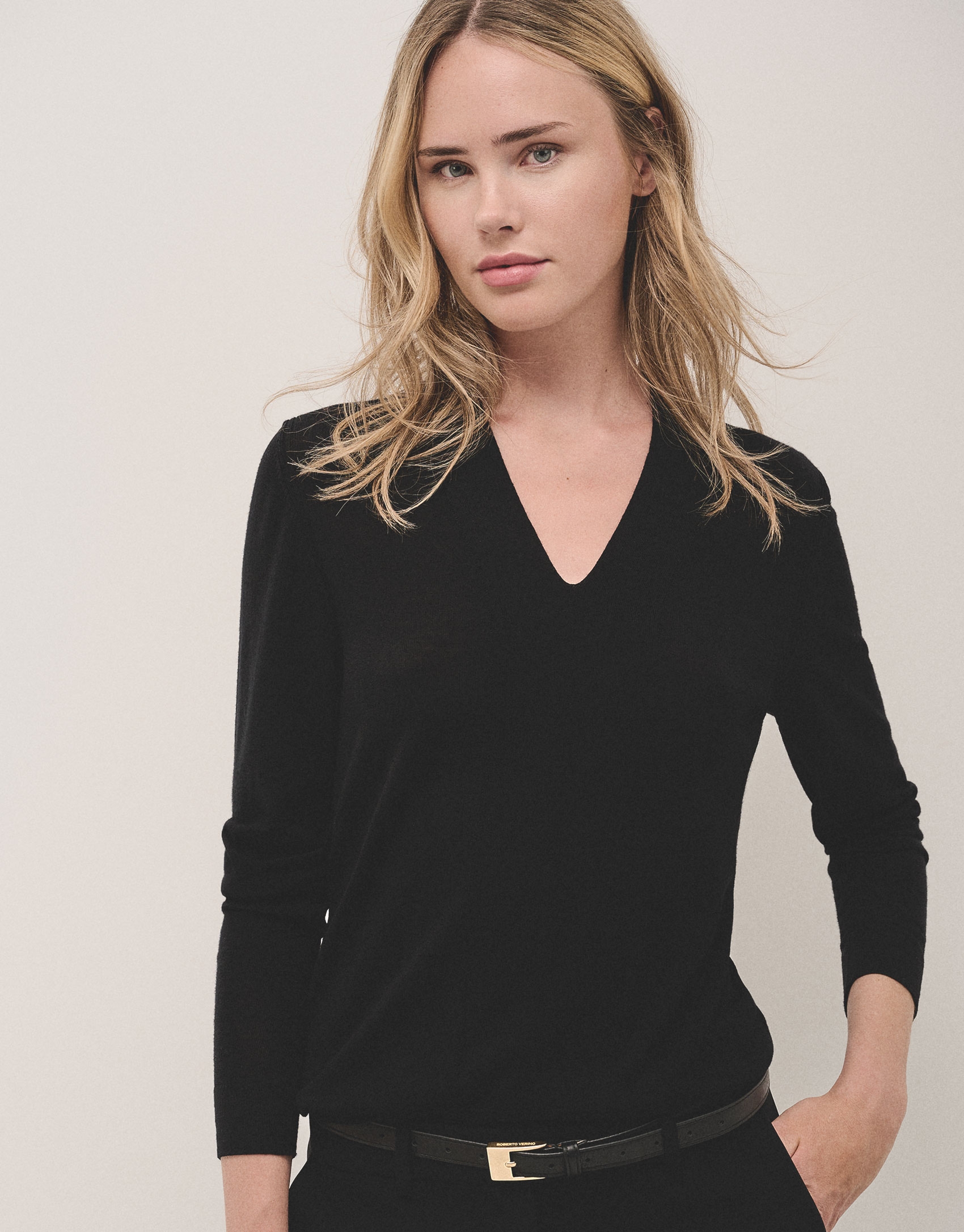 Black V-neckline jumper in fine wool 