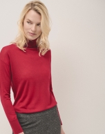 Red fine wool knitted jumper with turtleneck