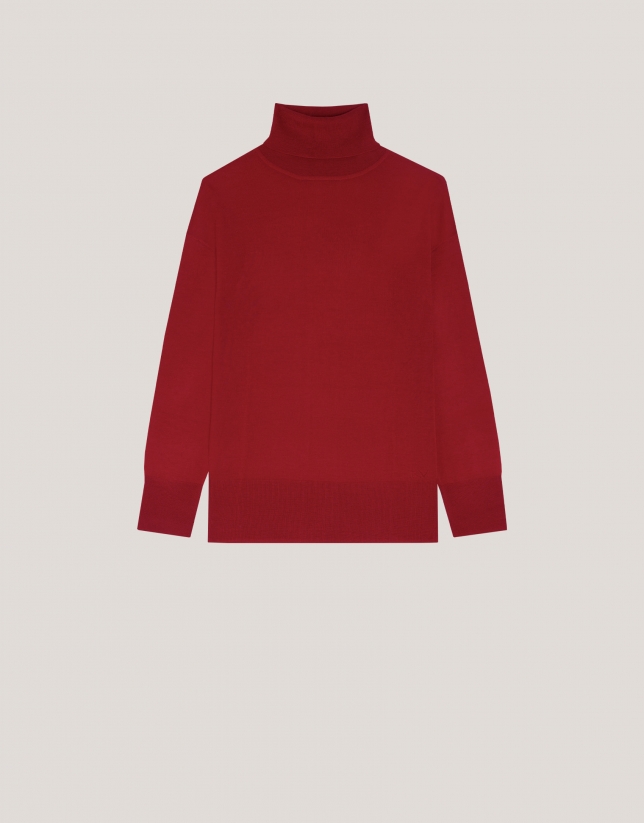 Red fine wool knitted jumper with turtleneck