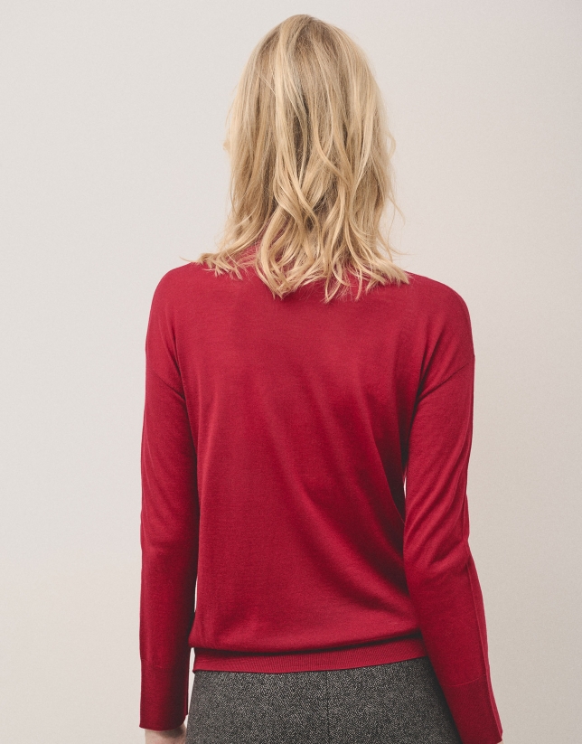 Red fine wool knitted jumper with turtleneck