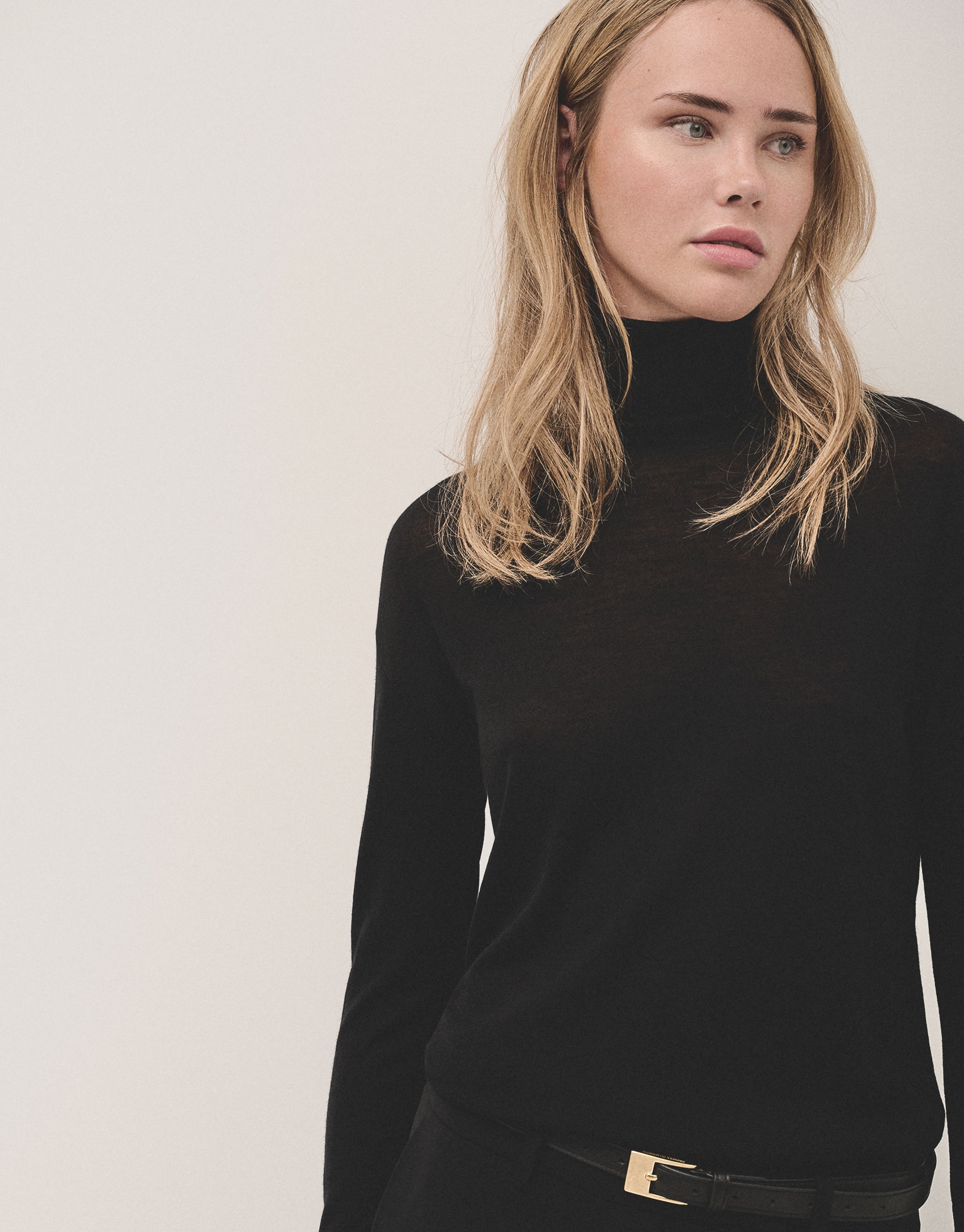 Black fine wool knitted jumper with turtleneck