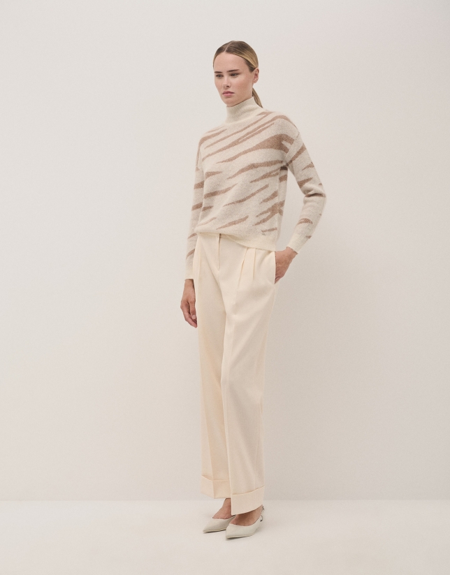 Long sleeves jumper in beige and ecru wool and mohair knit