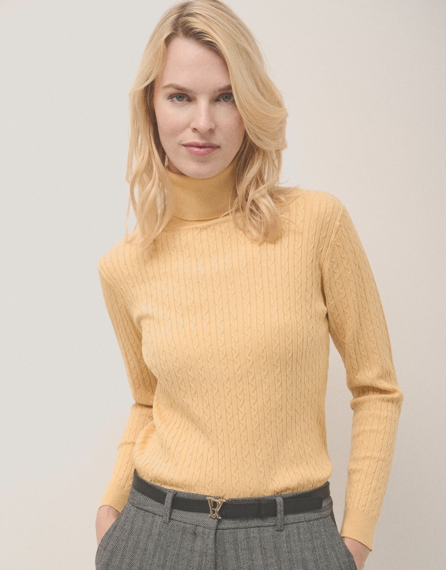 Yellow braided knitted jumper