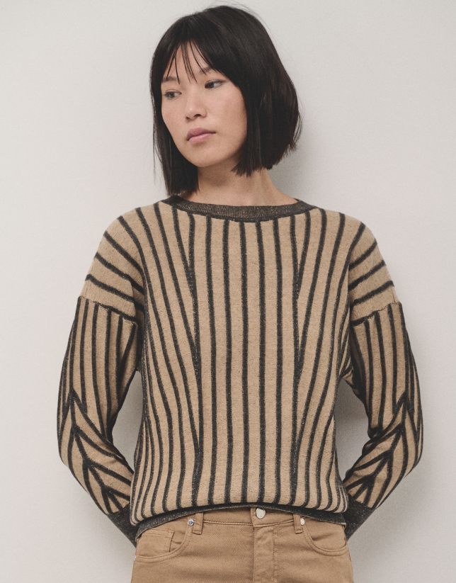 Boat neckline stripe knitted jumper in brown