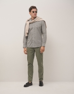 Khaki dyed fine twill chinos