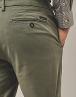 Khaki dyed fine twill chinos