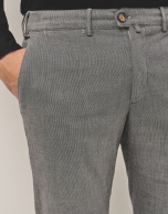 Black/white structured chinos trousers