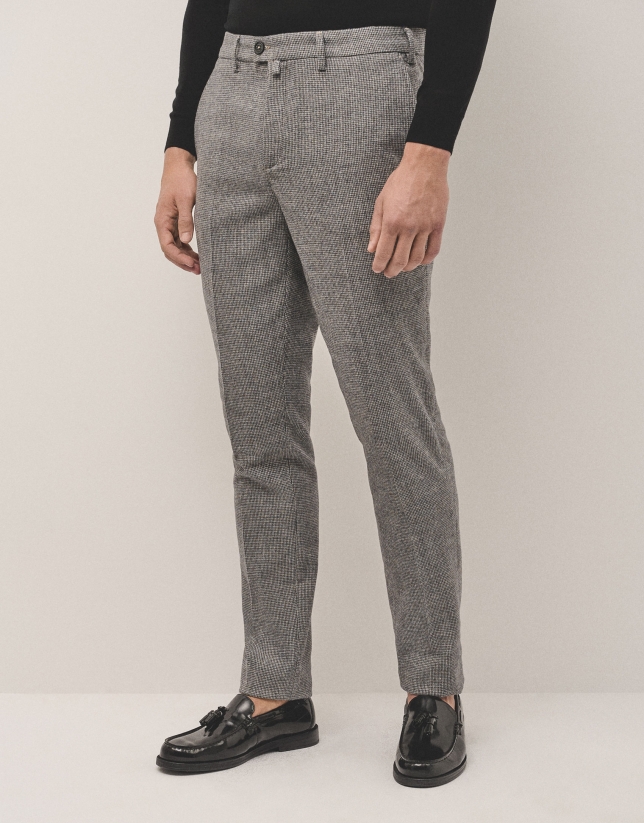 Grey houndstooth trousers