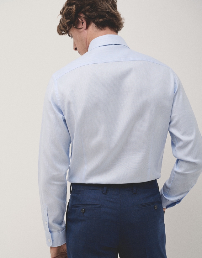 White and blue structured slim fit dress shirt