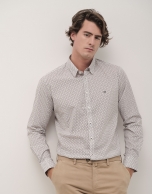 Gray geometric print sport shirt