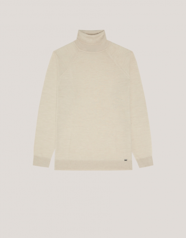 Sand-coloured wool turtle neck sweater