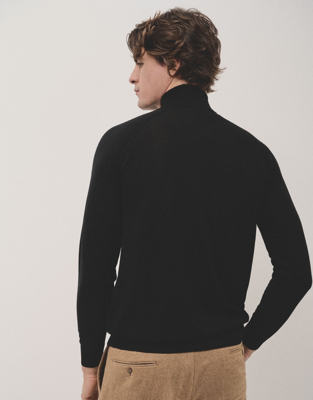 Black wool turtle neck sweater