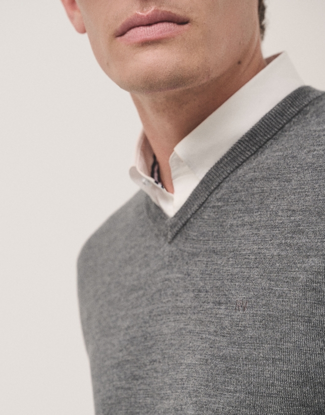 Grey wool sweater with V-neck 